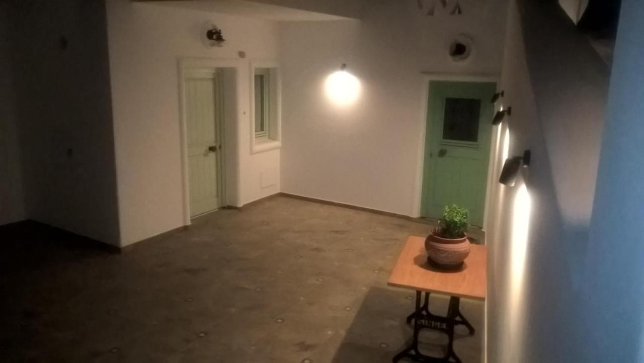 Apartmán Gyrouli 1 Pera Gyalos Exteriér fotografie