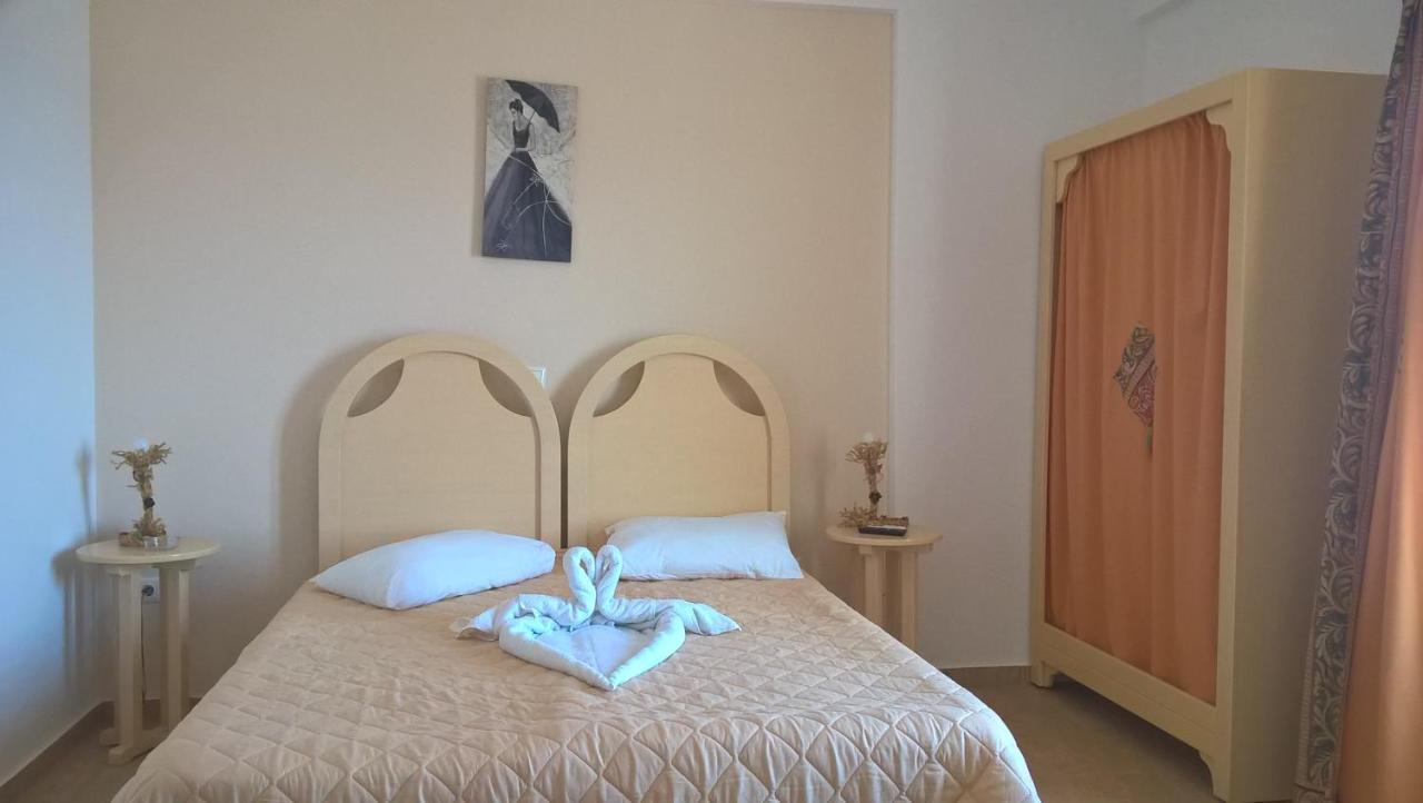 Apartmán Gyrouli 1 Pera Gyalos Exteriér fotografie