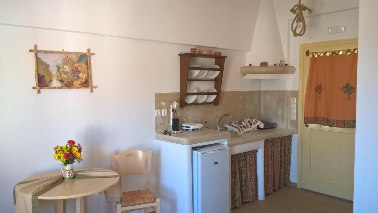 Apartmán Gyrouli 1 Pera Gyalos Exteriér fotografie