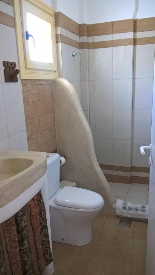 Apartmán Gyrouli 1 Pera Gyalos Exteriér fotografie